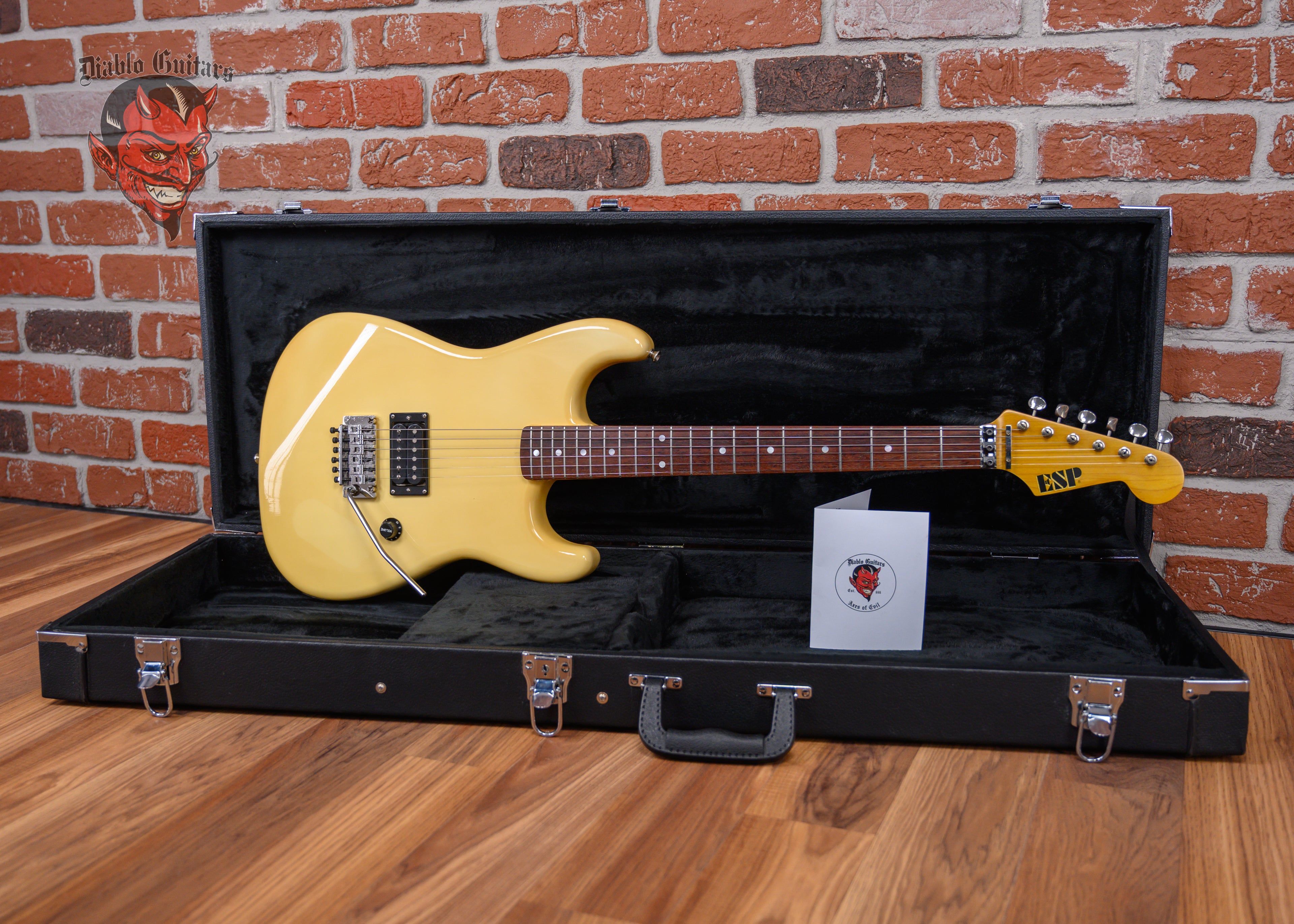ESP Custom SE Strat Olympic White 1980s w/Hard Shell Case – Diablo