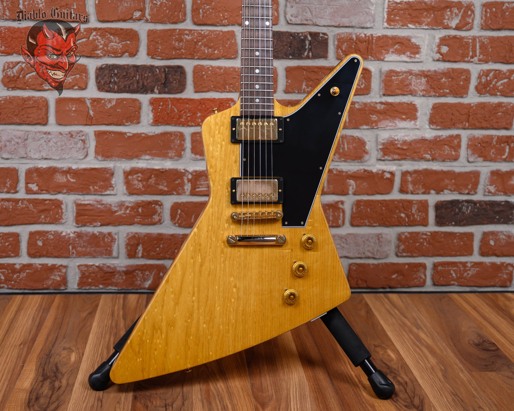 Gibson Custom Shop '58 Korina Explorer Black Guard Reissue Natural