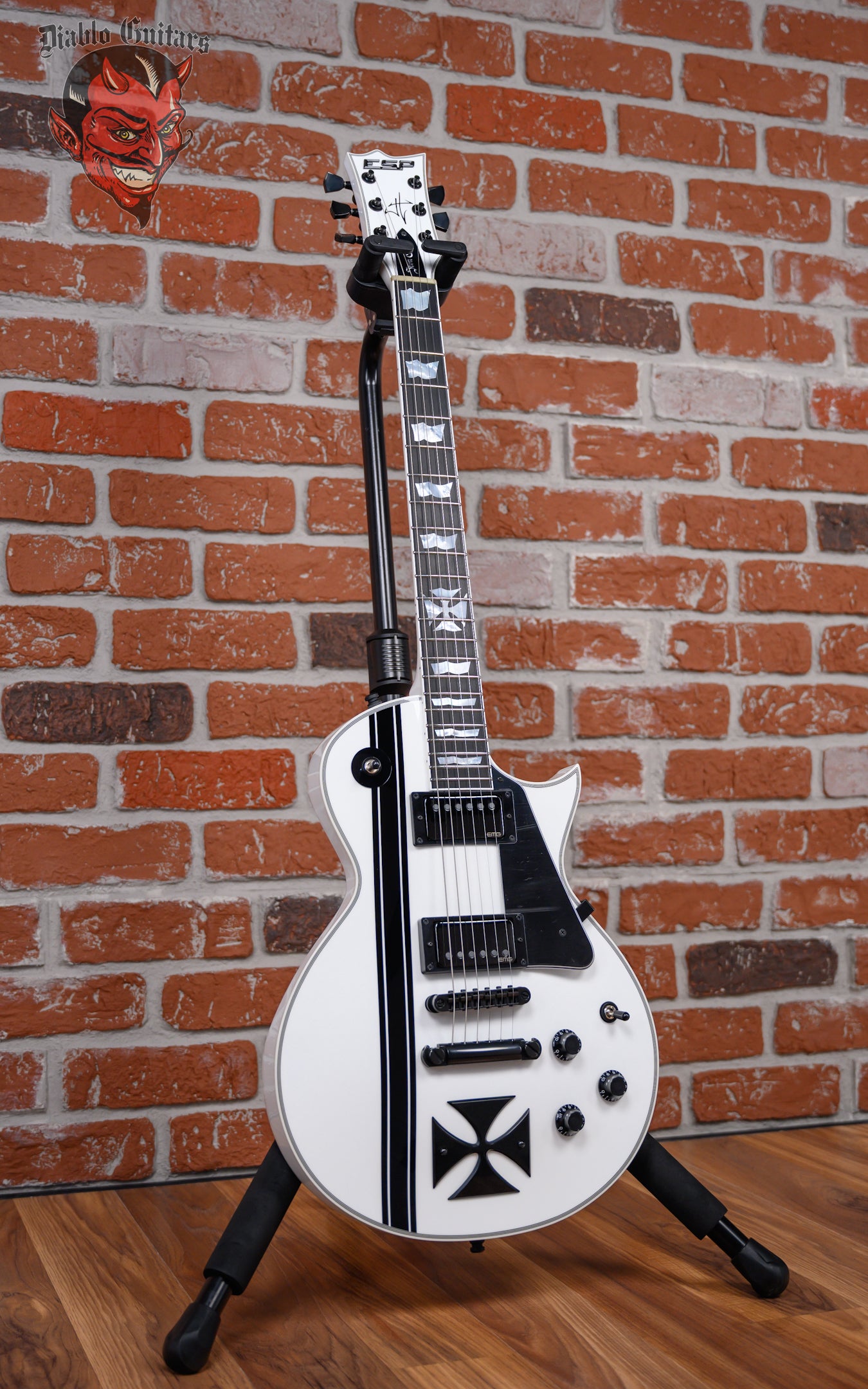 ESP Signature Series Iron Cross James Hetfield Snow White with