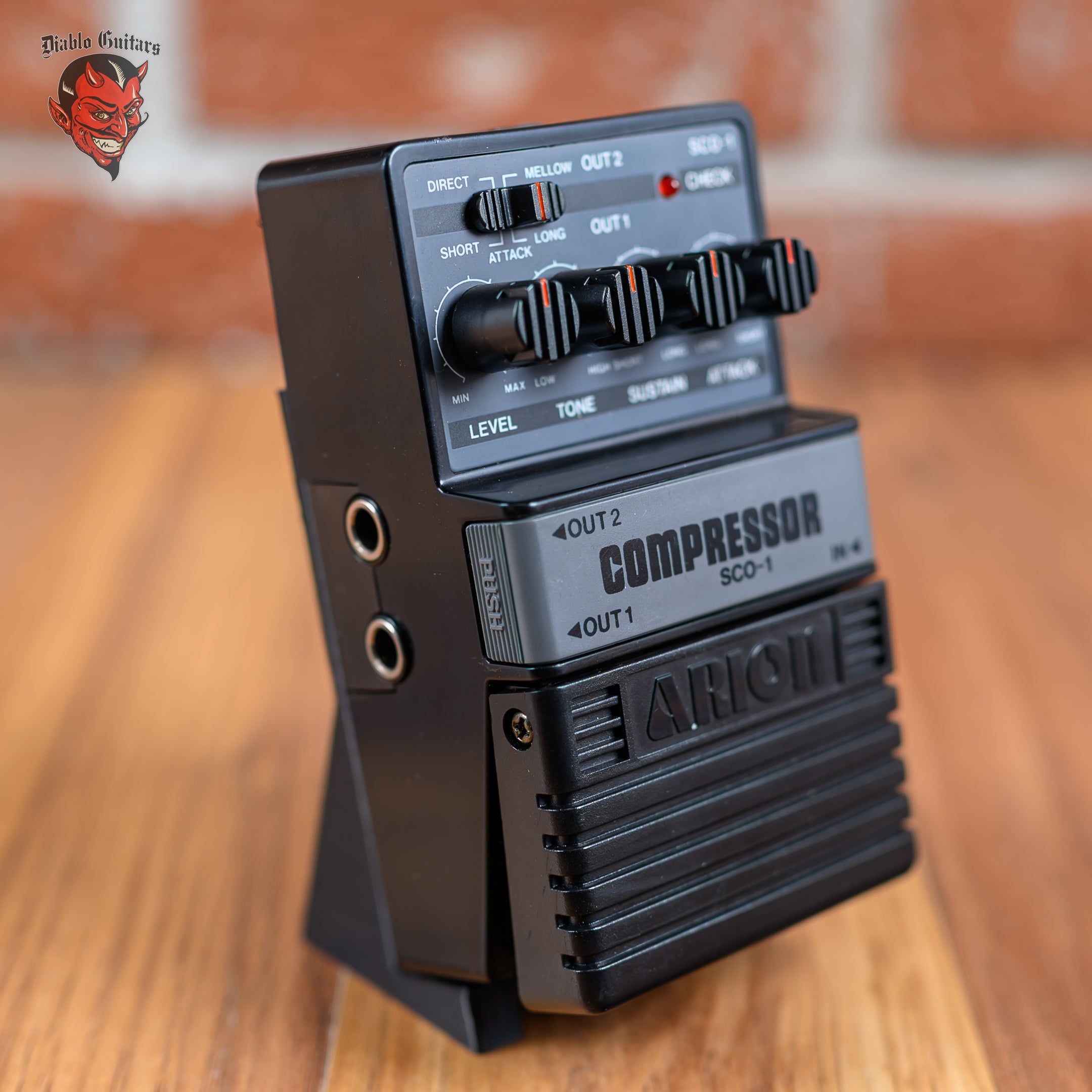Arion SCO-1 Stereo Compressor Grey – Diablo Guitars