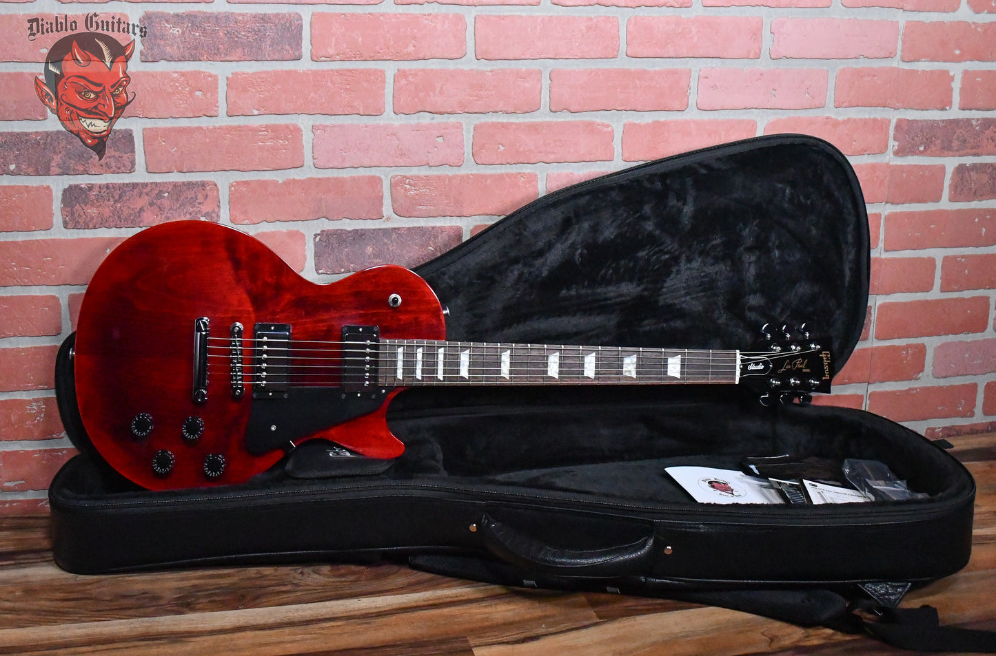 Gibson Les Paul Studio without Fretboard Binding Wine Red 2023 w/OSSC