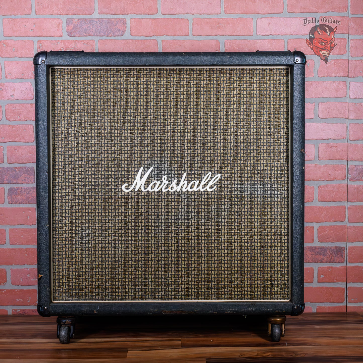 Marshall 1986B 4x12" Cabinet - Black w/ Checkerboard Grill