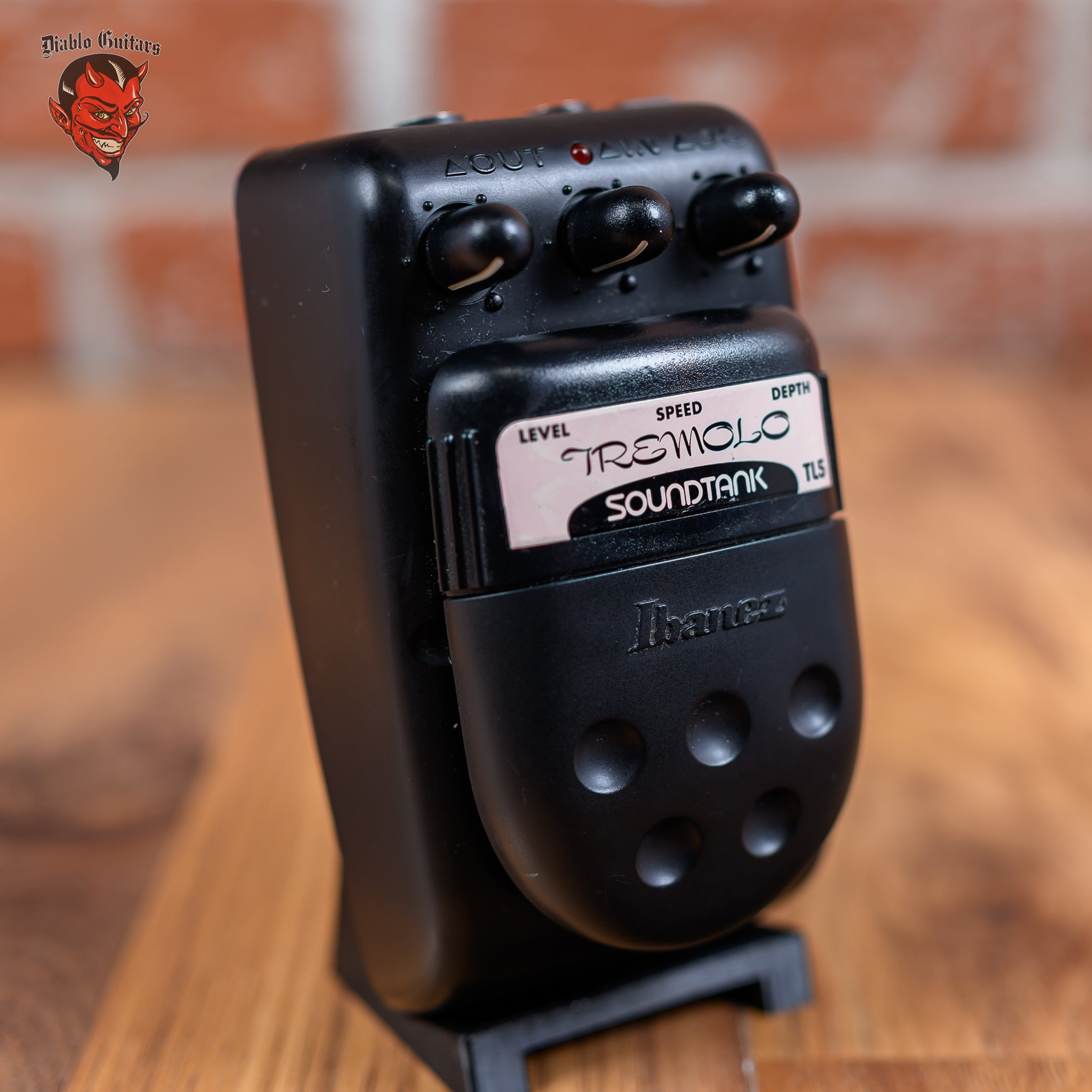 Ibanez Soundtank TL5 Tremolo Black – Diablo Guitars