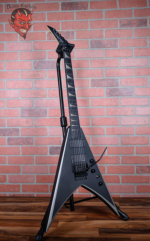 Jackson USA Custom Shop King V Satin Black with Silver