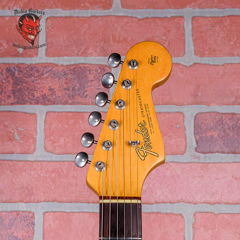 Fender Stratocaster Custom Color Lake Placid Blue 1965 OHSC