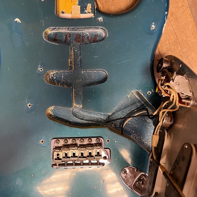 Fender Stratocaster Custom Color Lake Placid Blue 1965 OHSC