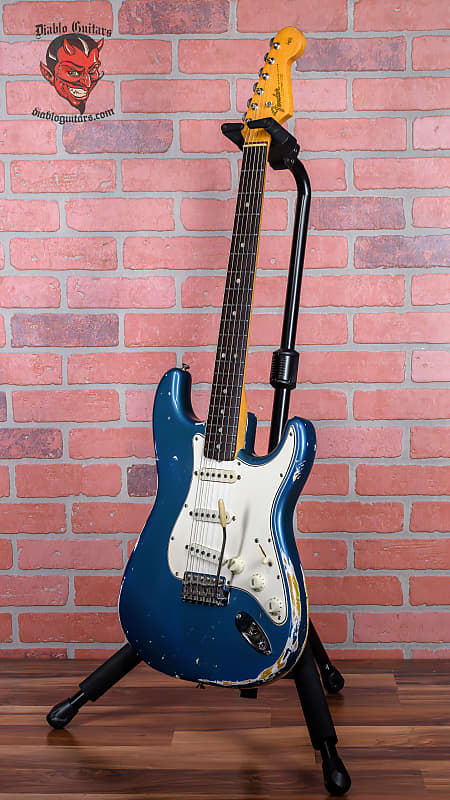 Fender Stratocaster Custom Color Lake Placid Blue 1965 OHSC