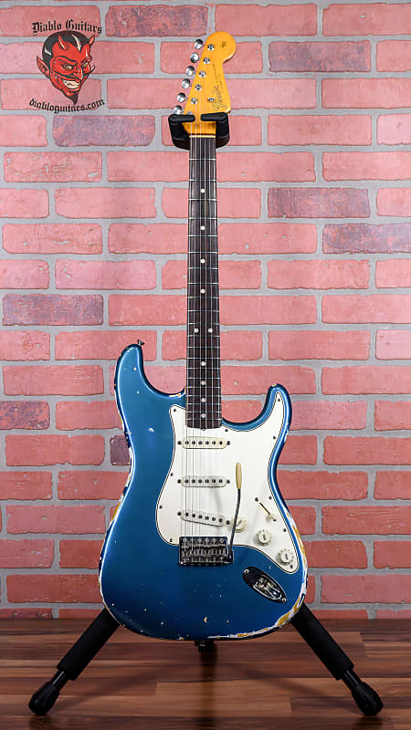 Fender Stratocaster Custom Color Lake Placid Blue 1965 OHSC