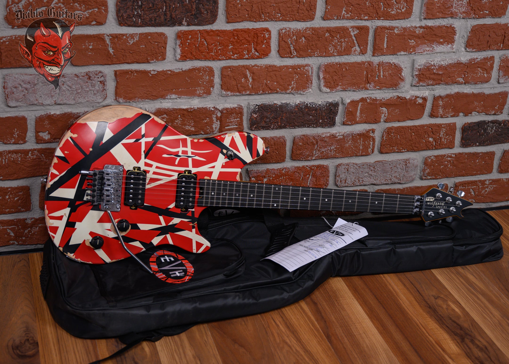EVH Limited Edition Wolfgang Special Striped Series Aged Red
