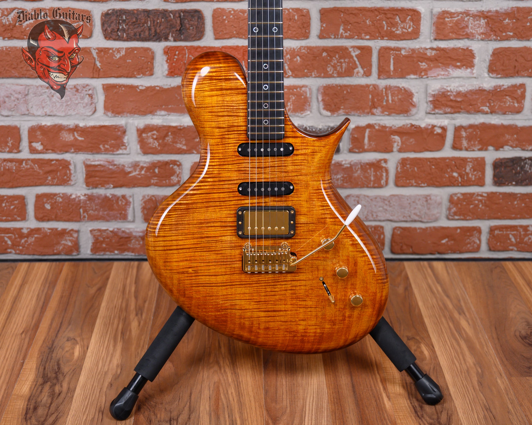 Jens Ritter Instruments Porsche Tremolo 1-Piece Flame Maple Body Late ...