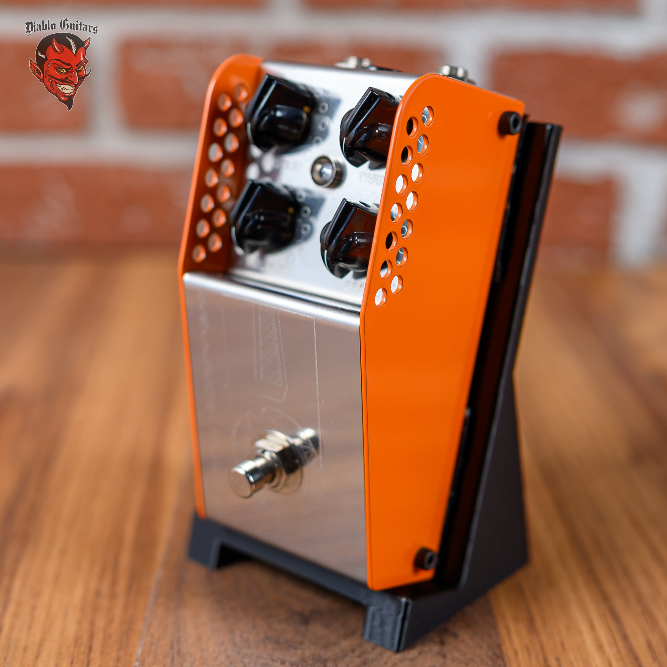 ThorpyFX Fallout Cloud Fuzz V2 Silver/Orange – Diablo Guitars