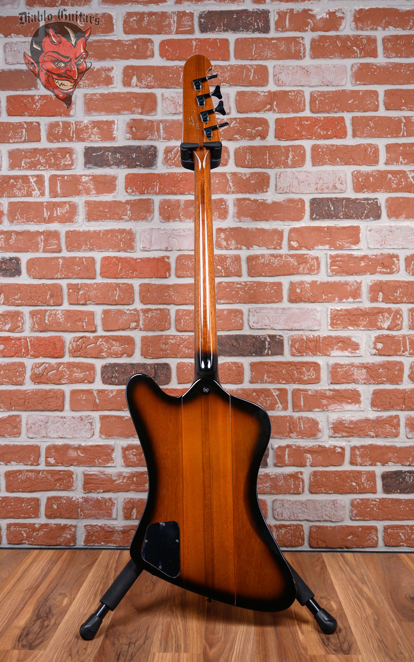 Gibson Thunderbird IV Bass Sunburst 2000 w/OHSC – Diablo Guitars
