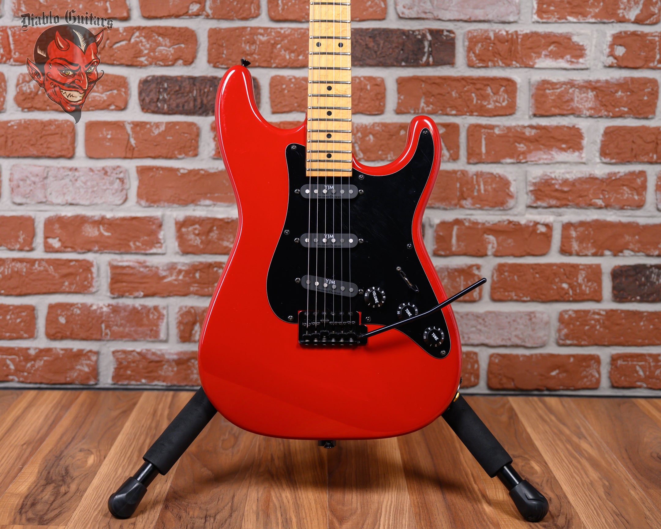 【激レアヘッド】Charvel ストラトタイプ　レッド　ヴィンテージ Charvel Model-1A3S Red Japan 1986 w/OHSC – Diablo Guitars