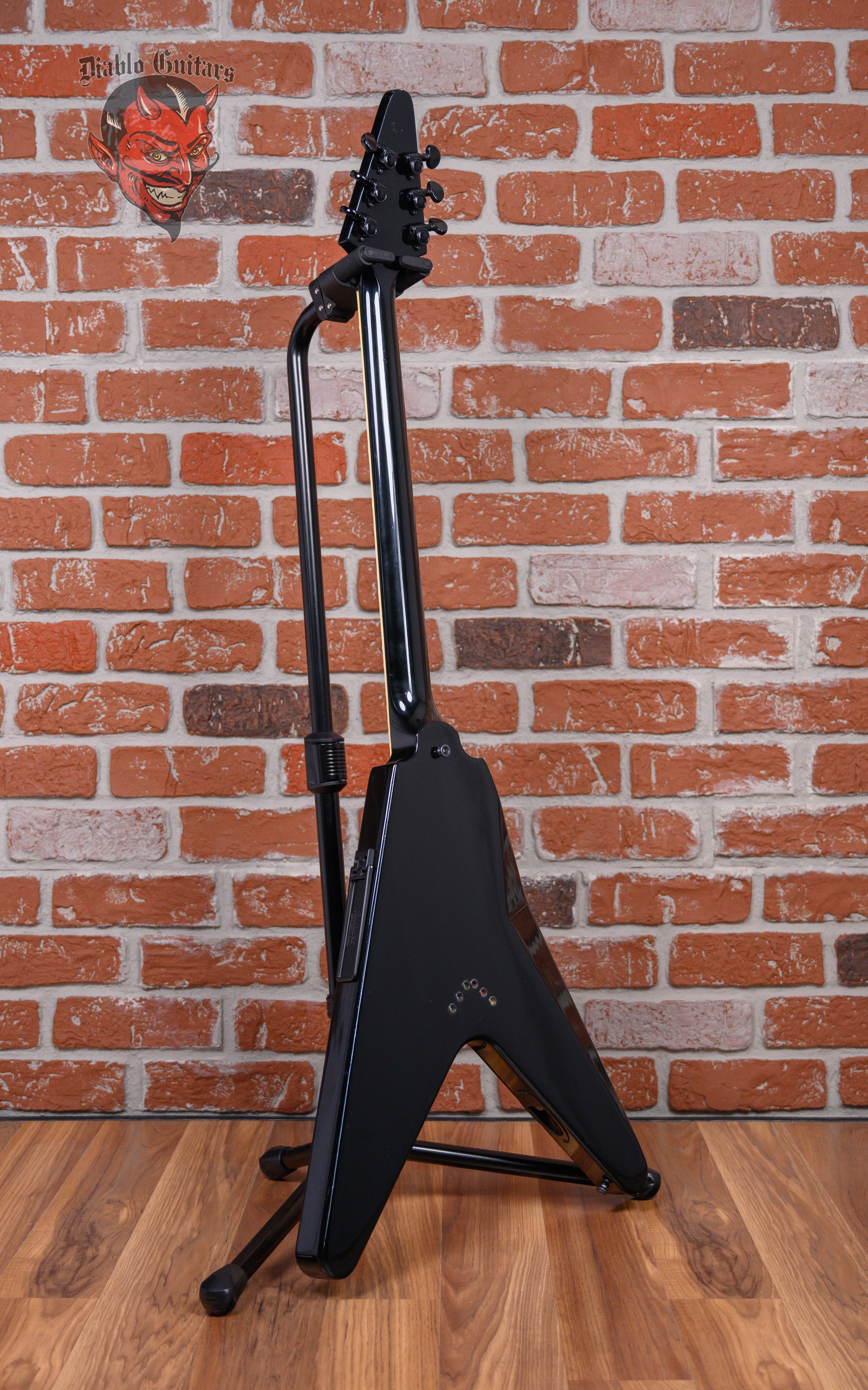 Gibson Flying V V90 Ebony 1988 w/OHSC – Diablo Guitars