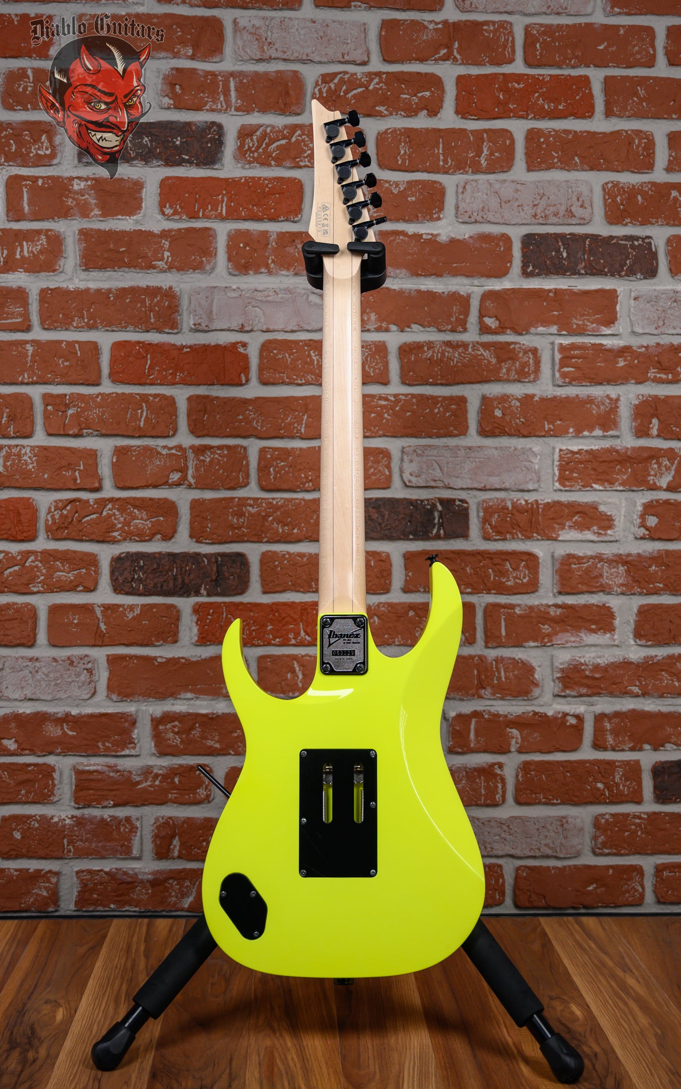 Ibanez Genesis Collection RG550 Desert Sun Yellow 2023 w/Hardshell
