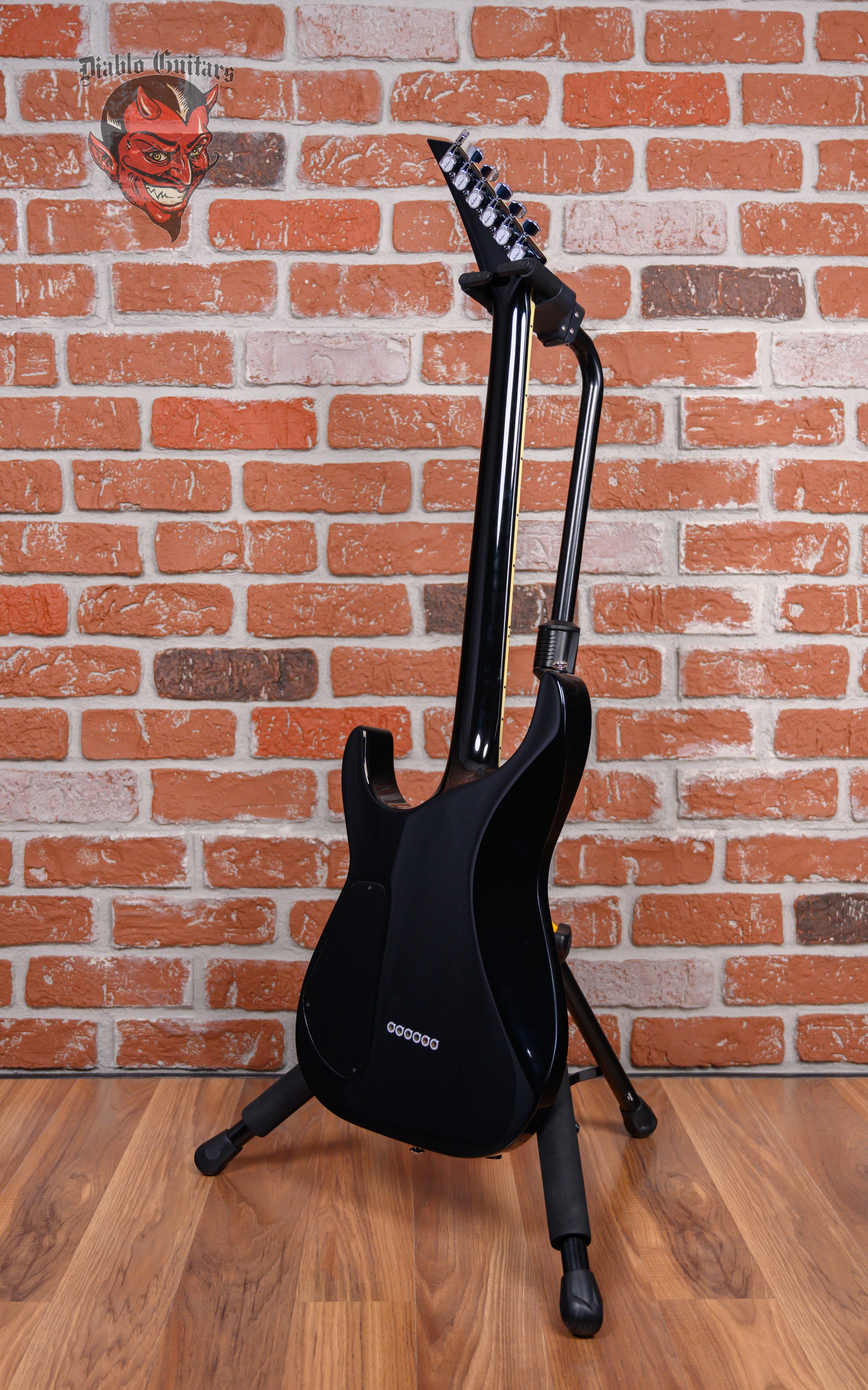 Jackson USA Select SL1T Soloist Flame Maple Top Transparent Black