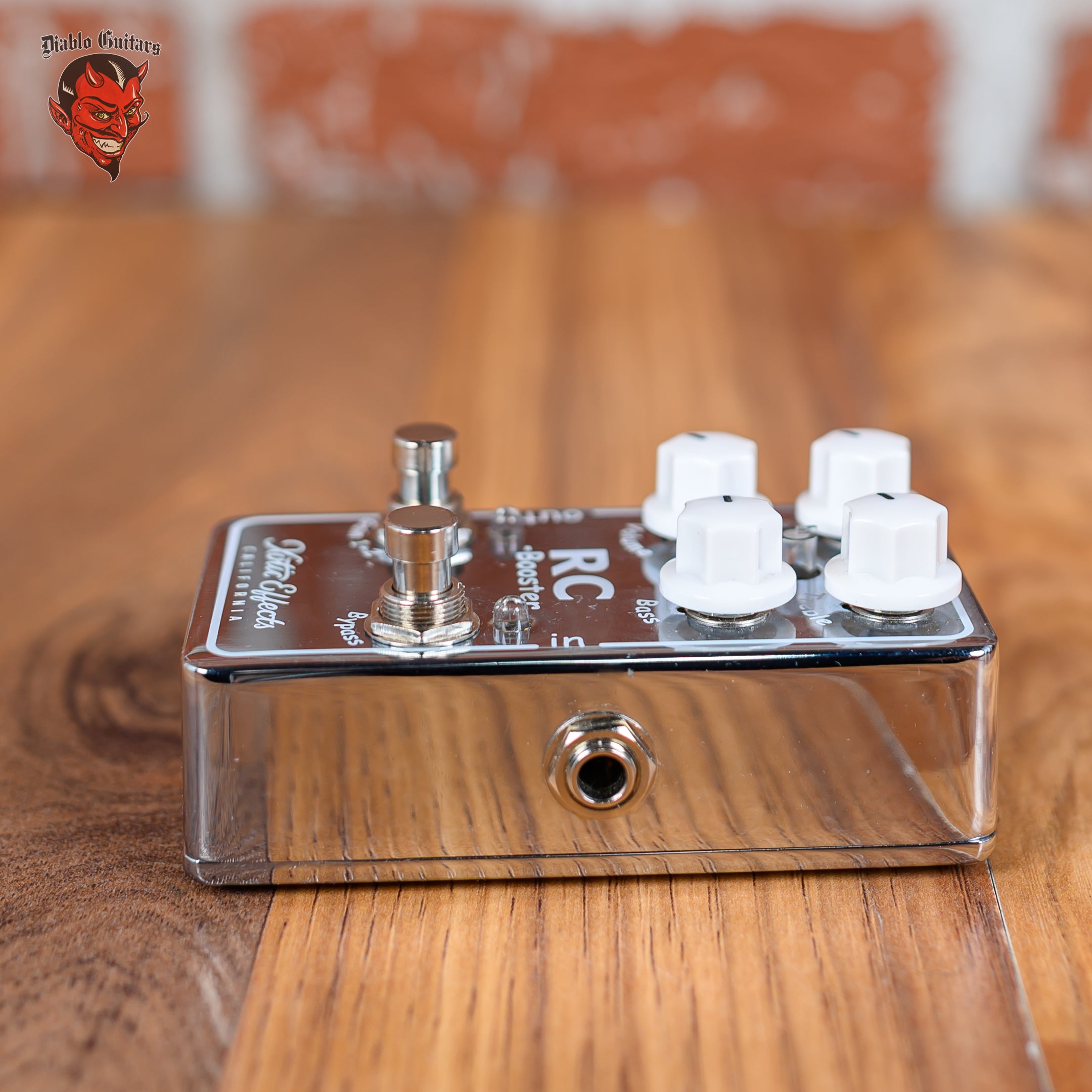 Xotic RC Booster V2 Chrome – Diablo Guitars