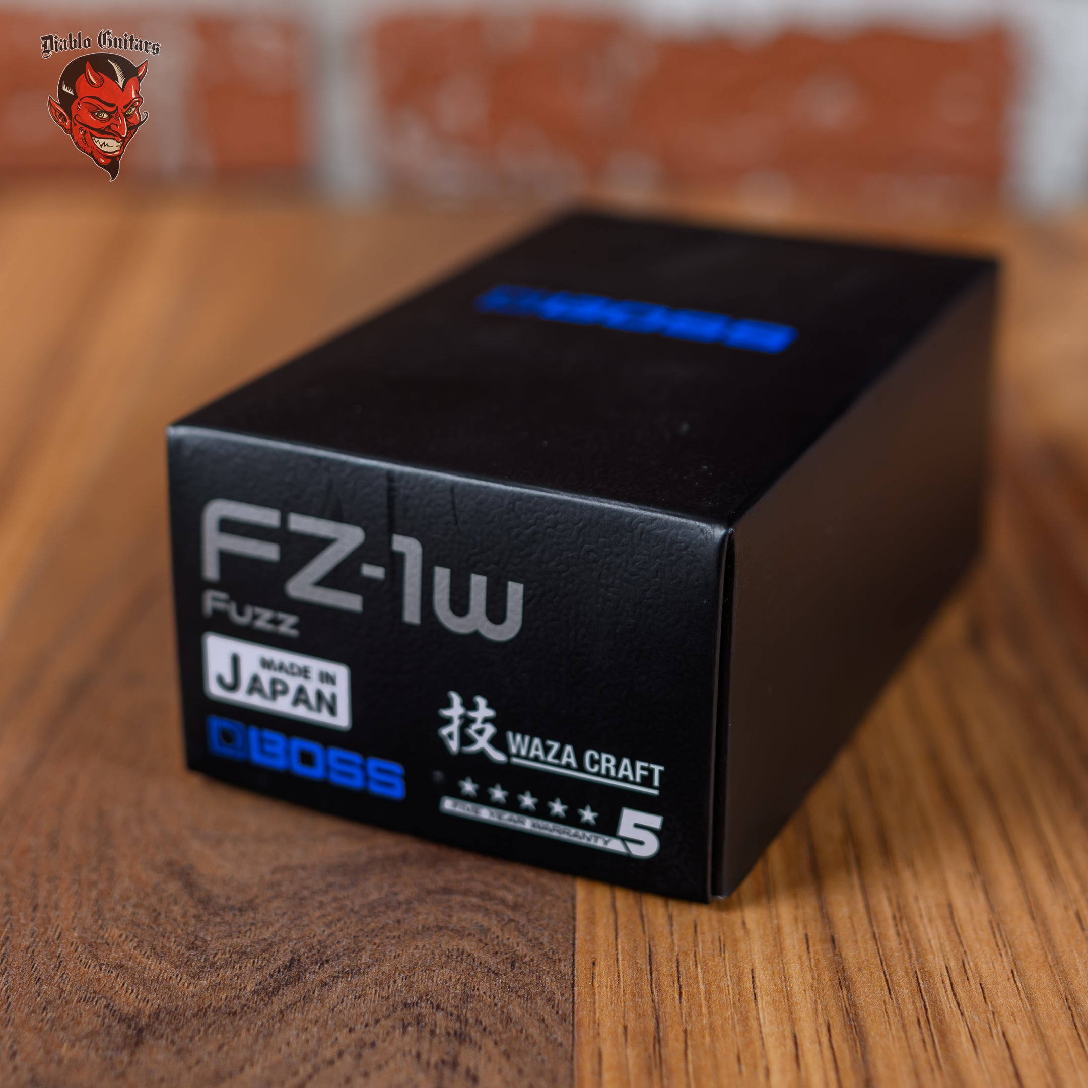 Boss FZ-1W Fuzz Waza Craft Silver – Diablo Guitars