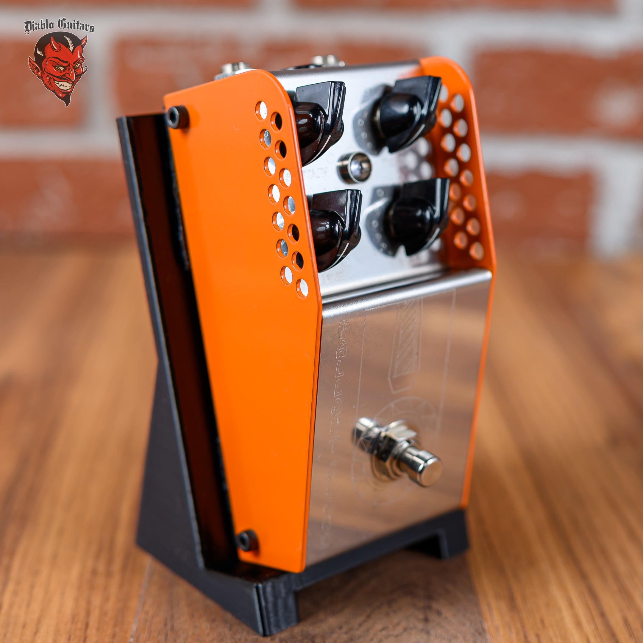 ThorpyFX Fallout Cloud Fuzz V2 Silver/Orange – Diablo Guitars