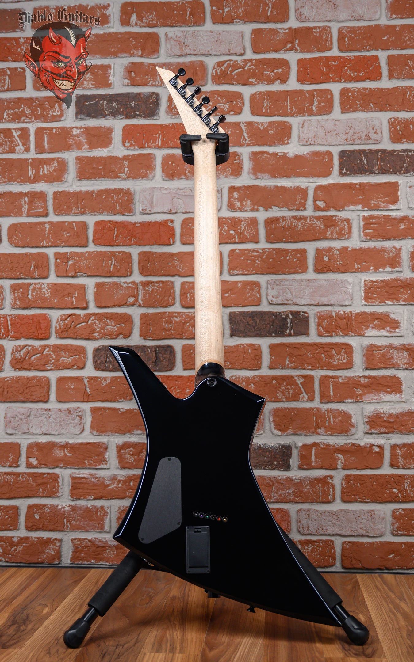 Jackson USA Custom Shop Kelly TOM Quilted Maple Top Transparent