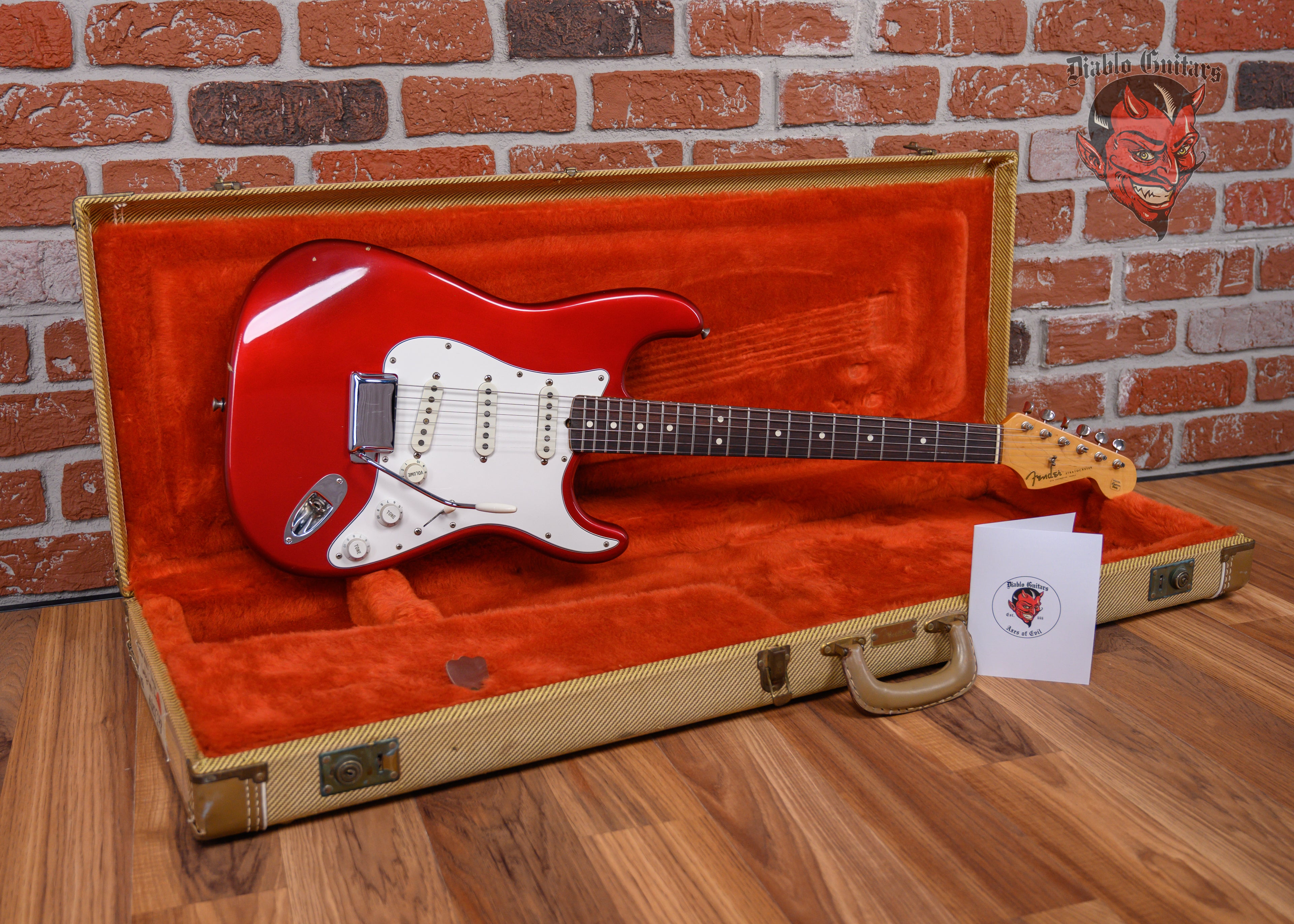 Fender American Vintage Reissue '62 Stratocaster Candy Apple Red