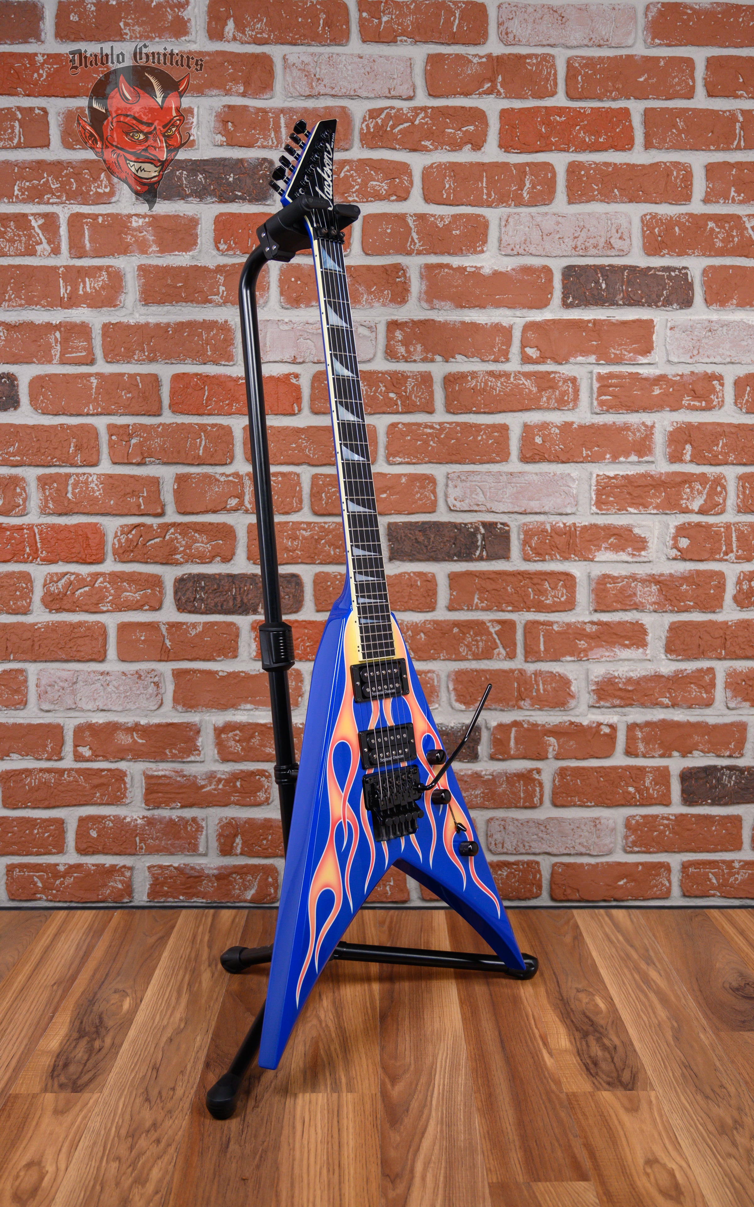 Jackson USA Select KV2 King V Tan/Blue Flames 2002 w/OHSC – Diablo