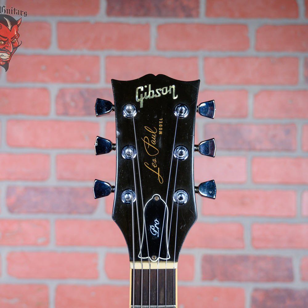 
                      
                        Gibson Les Paul Deluxe Pro Ebony 1977 w/Gator Hardshell Case
                      
                    