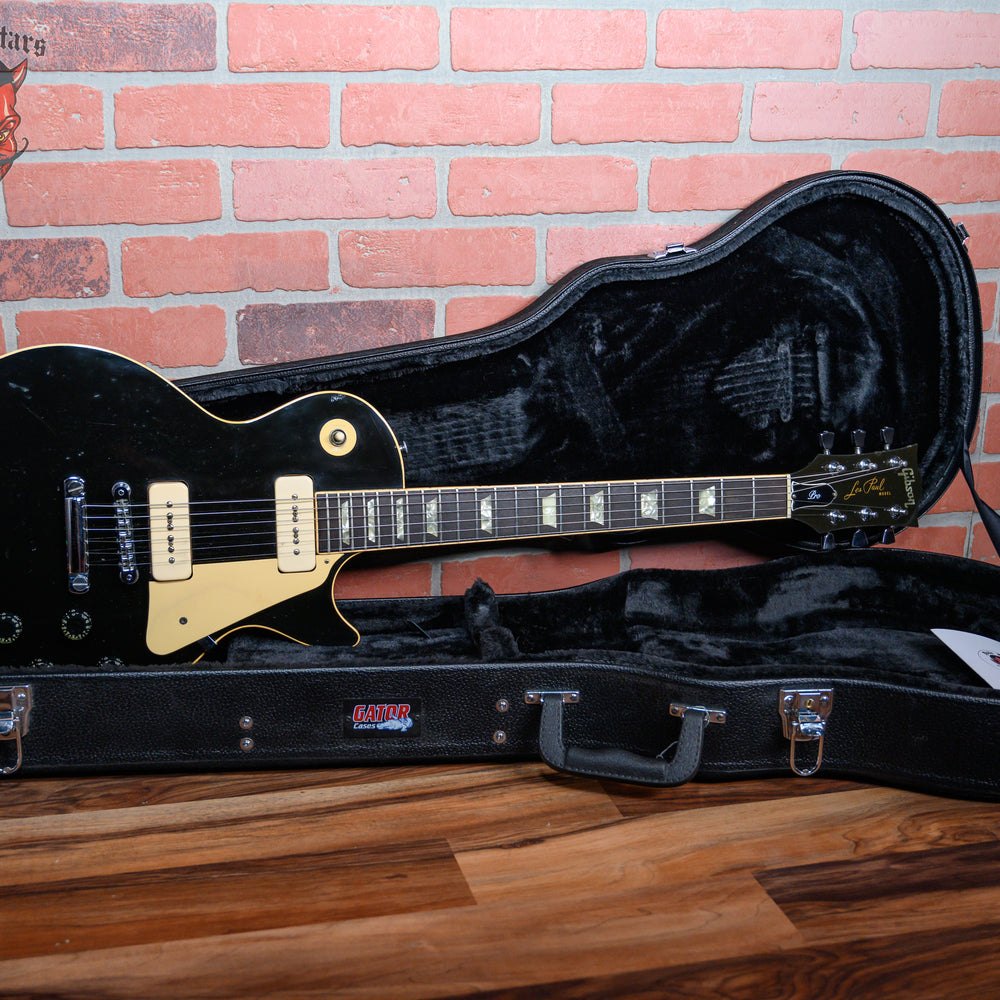 
                      
                        Gibson Les Paul Deluxe Pro Ebony 1977 w/Gator Hardshell Case
                      
                    