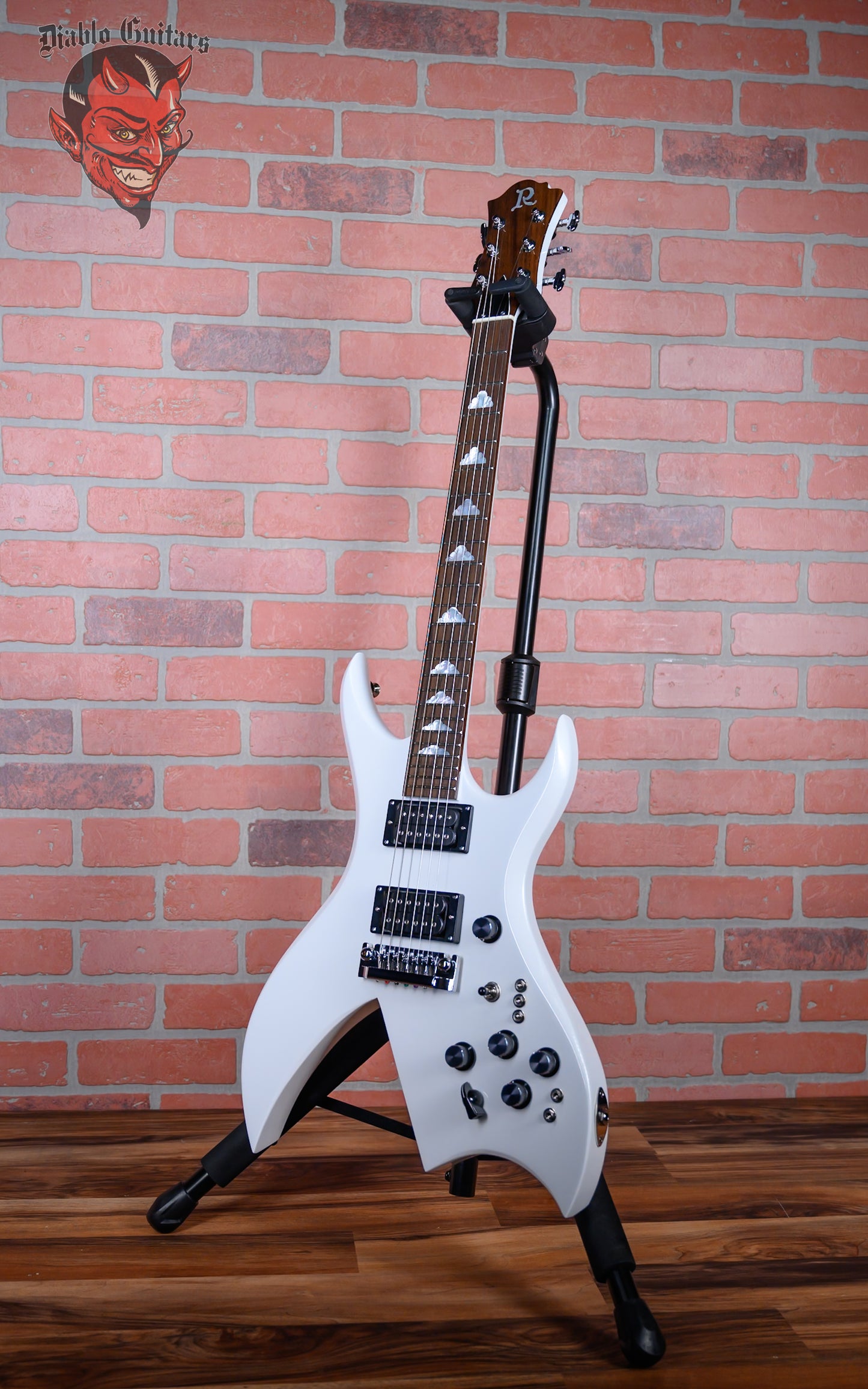 B.C. Rich USA Rich Bich Standard Glitter Rock White Built by Neal Moser in 2023 w/OHSC