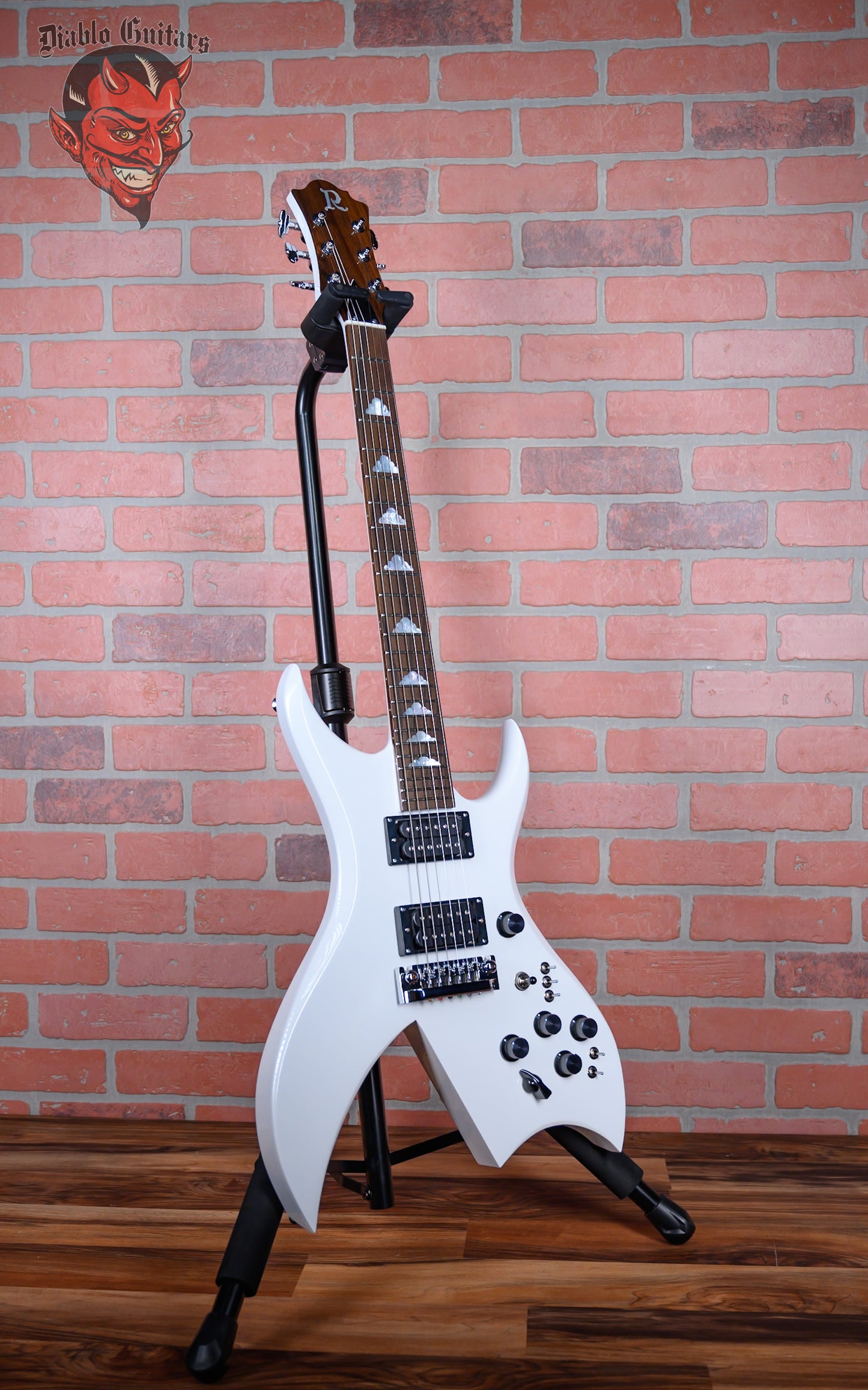 B.C. Rich USA Rich Bich Standard Glitter Rock White Built by Neal Moser in 2023 w/OHSC