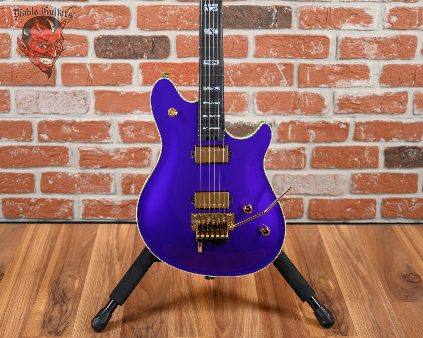 EVH USA Custom Shop Special Edition Wolfgang 2-Tone Purple Metallic with Slime Green Back 2025 w/OHSC