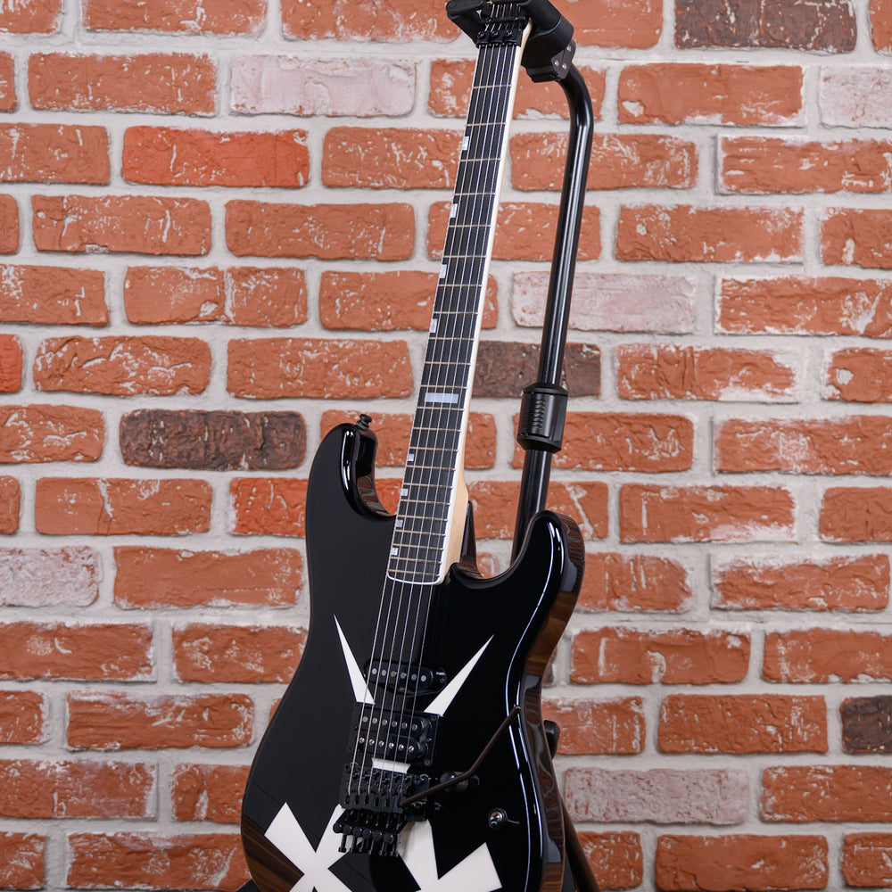 
                      
                        ESP Custom Shop Chris Degarmo "Cross Daggers" ST Black With White Cross Daggers Graphic 2025 w/OHSC (Available now!
                      
                    