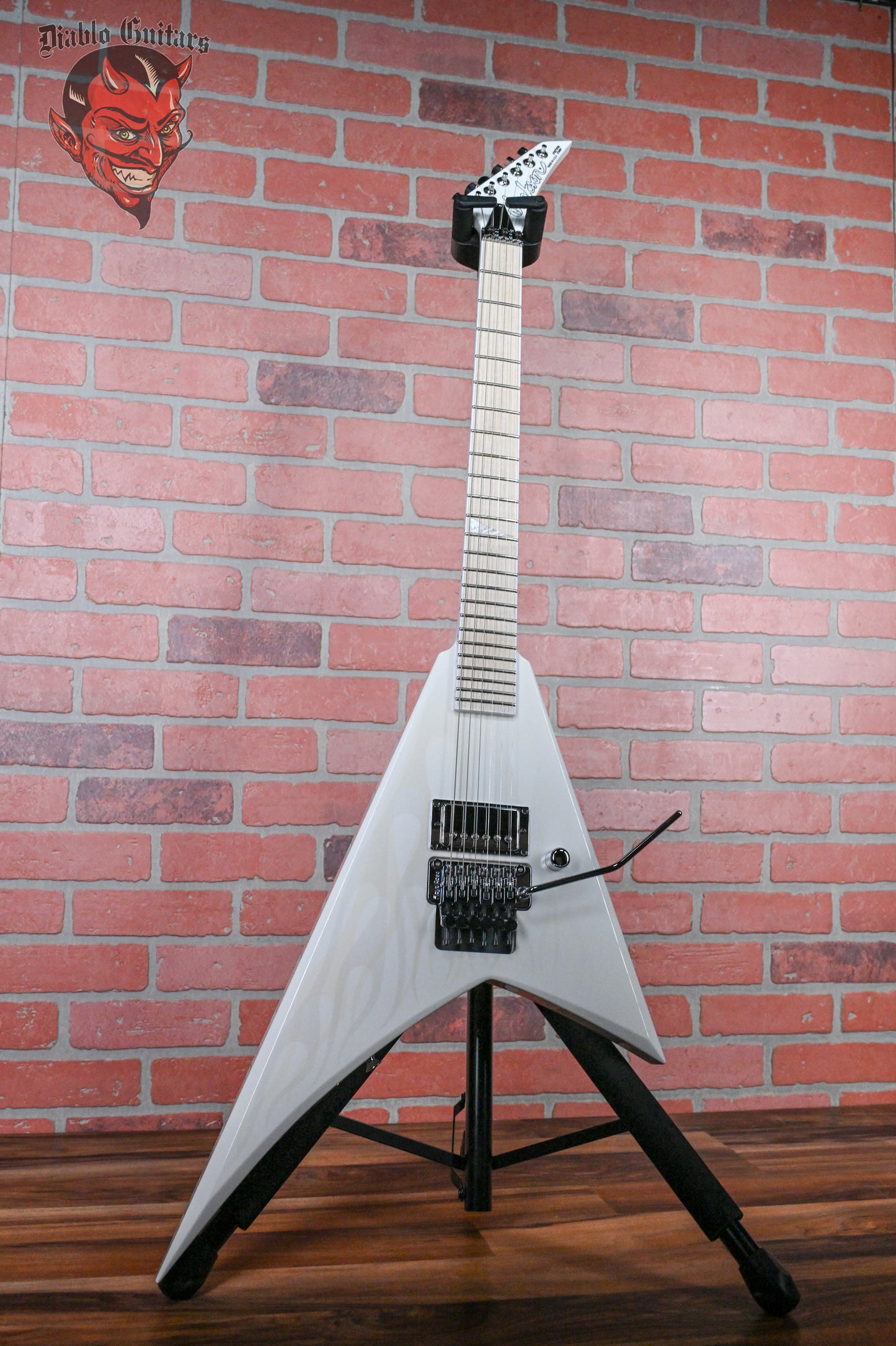 Jackson USA Custom Shop RR1 Rhoads White with Ghost Flames 2024 w/OHSC