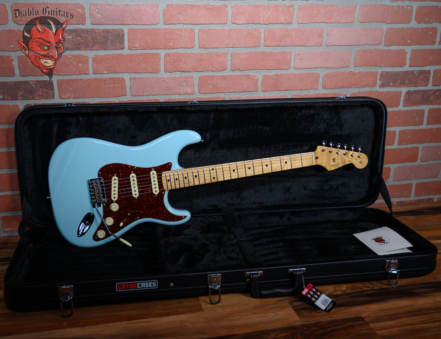 Fender Vintera '50s Stratocaster Modified with Maple Fretboard Daphne Blue 2020 w/ Free Gator Hardshell Case