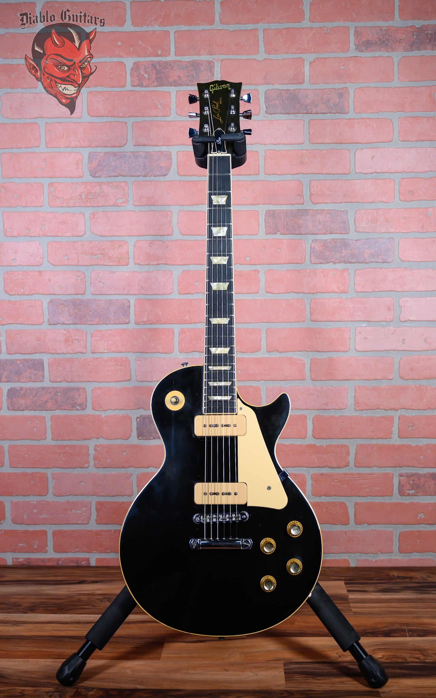 Gibson Les Paul Deluxe Pro Ebony 1977 w/Hardshell Case (Refin)