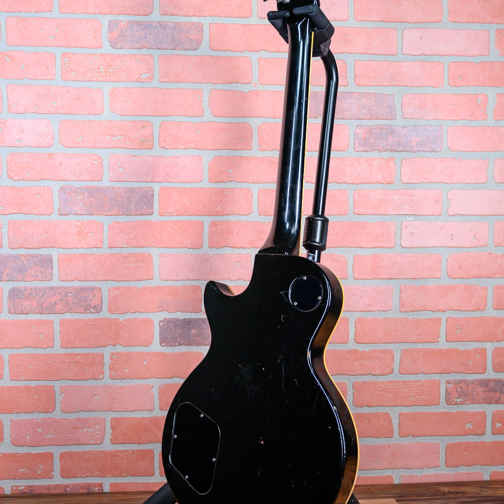 
                      
                        Gibson Les Paul Deluxe Pro Ebony 1977 w/Gator Hardshell Case
                      
                    