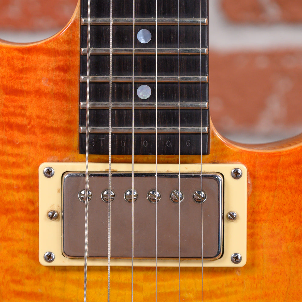 
                      
                        Jackson USA Custom Shop Swee-Tone Prototype #6 early Washed Cherry Burst 2000s w Gator Hard Shell Case (video demo)
                      
                    