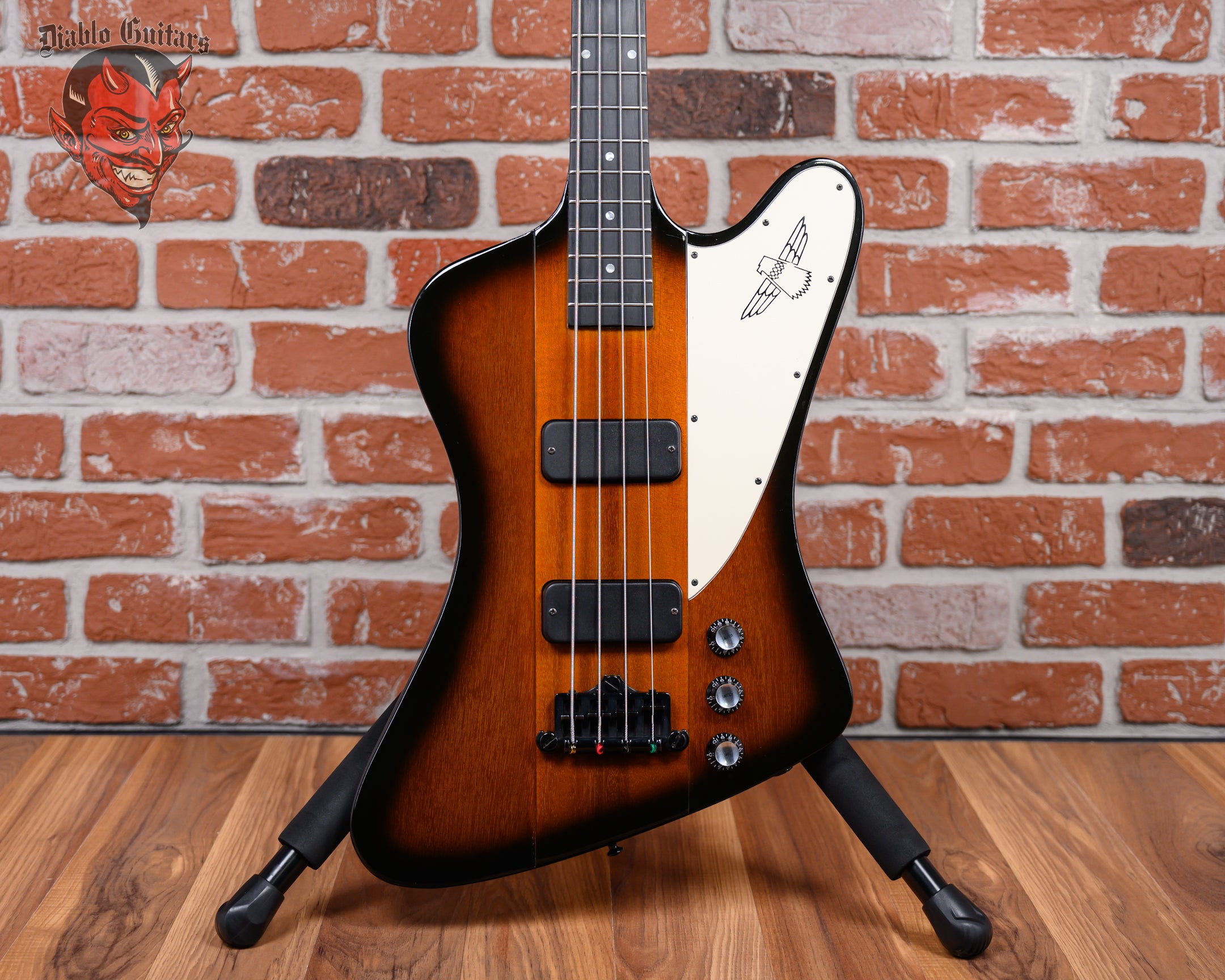 Gibson Thunderbird IV Bass Sunburst 2000 w/OHSC – Diablo Guitars