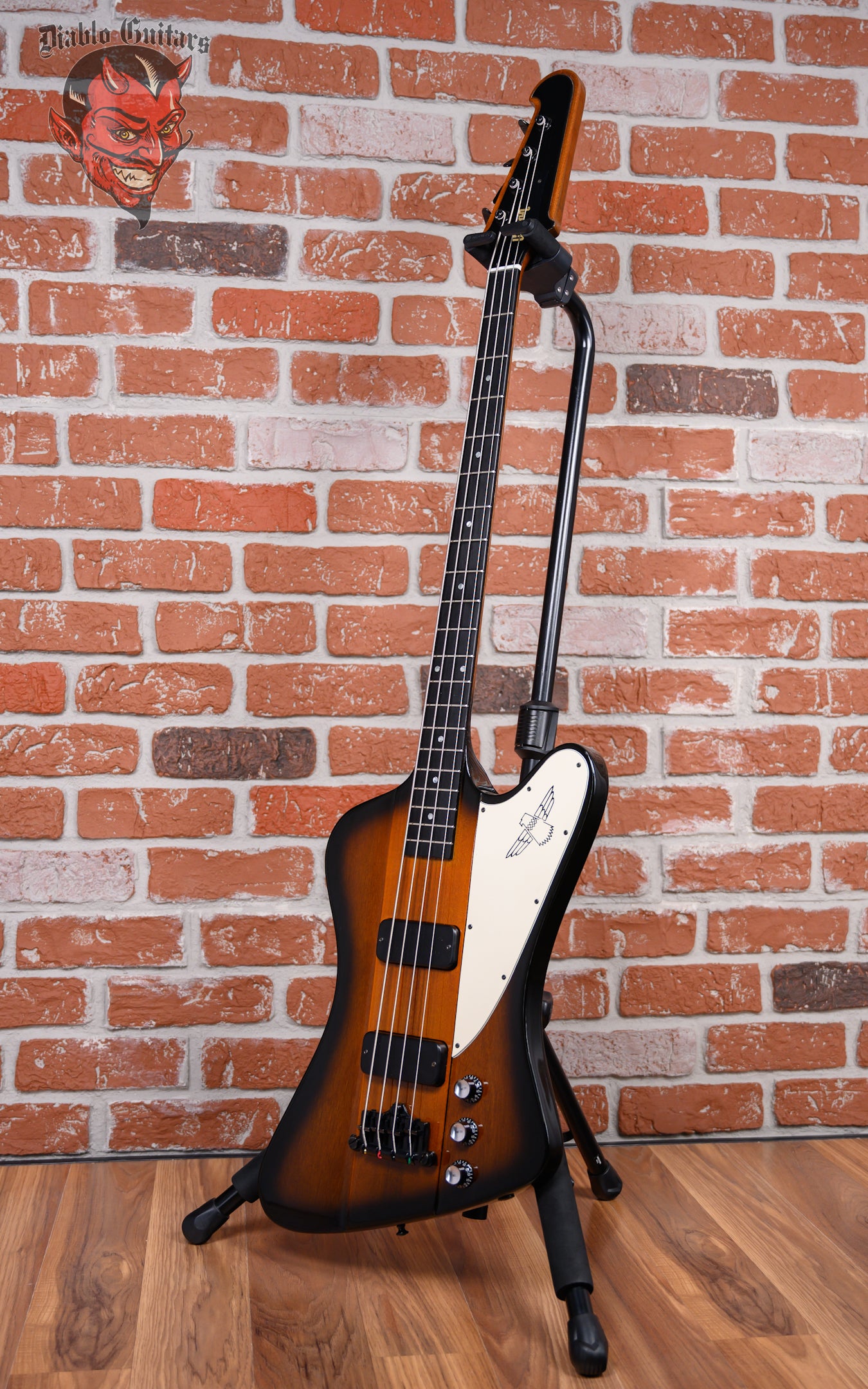 Gibson Thunderbird IV Bass Sunburst 2000 w/OHSC – Diablo Guitars