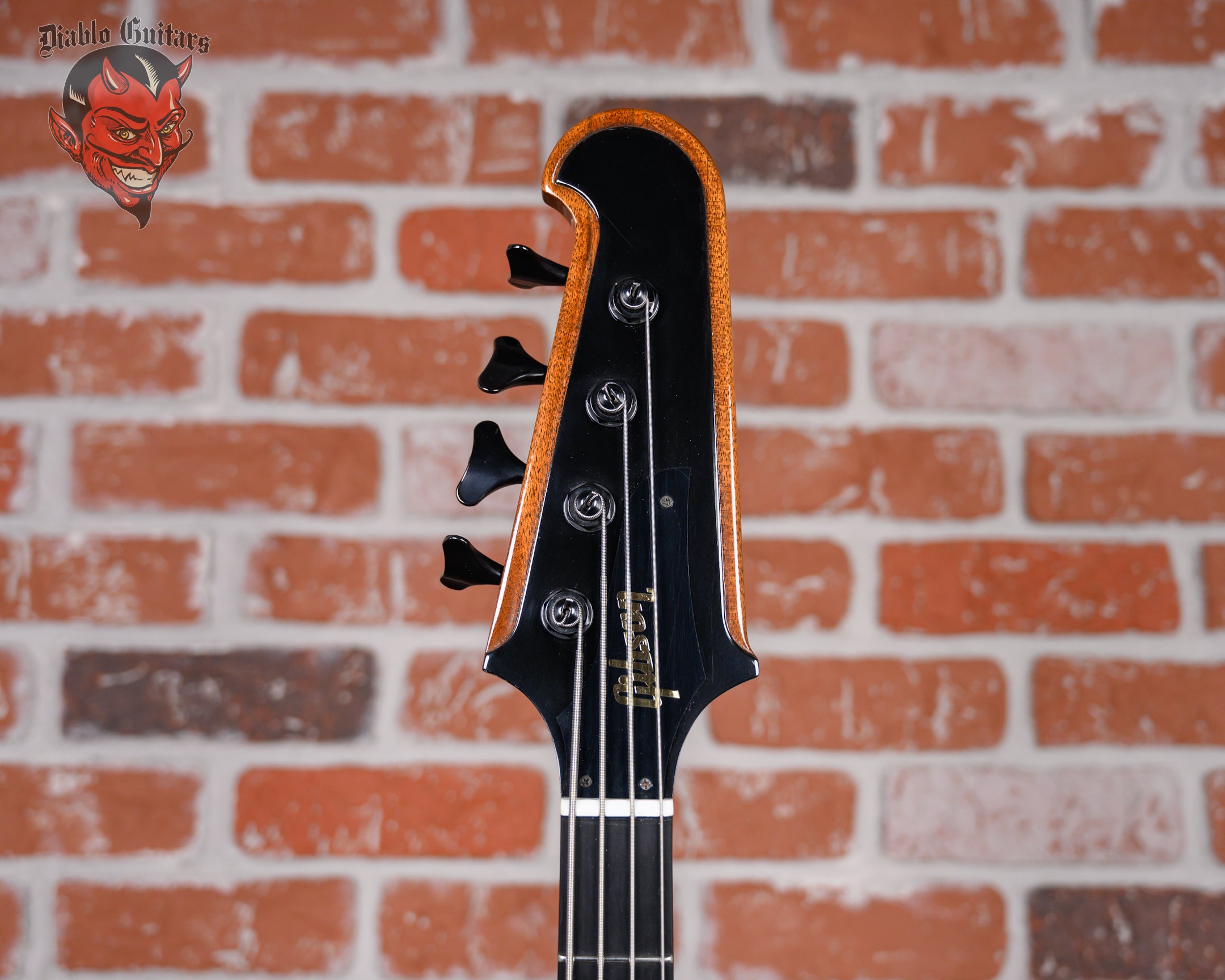 Gibson Thunderbird IV Bass Sunburst 2000 w/OHSC – Diablo Guitars