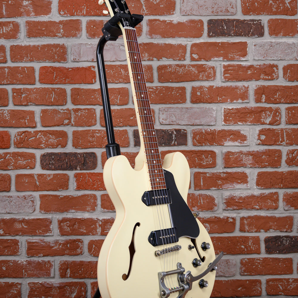 
                      
                        Gibson Custom Shop Artist Model Tamio Okudo Limited Edition 1959 ES-330 #130 Classic White VOS 2016 w/OHSC
                      
                    