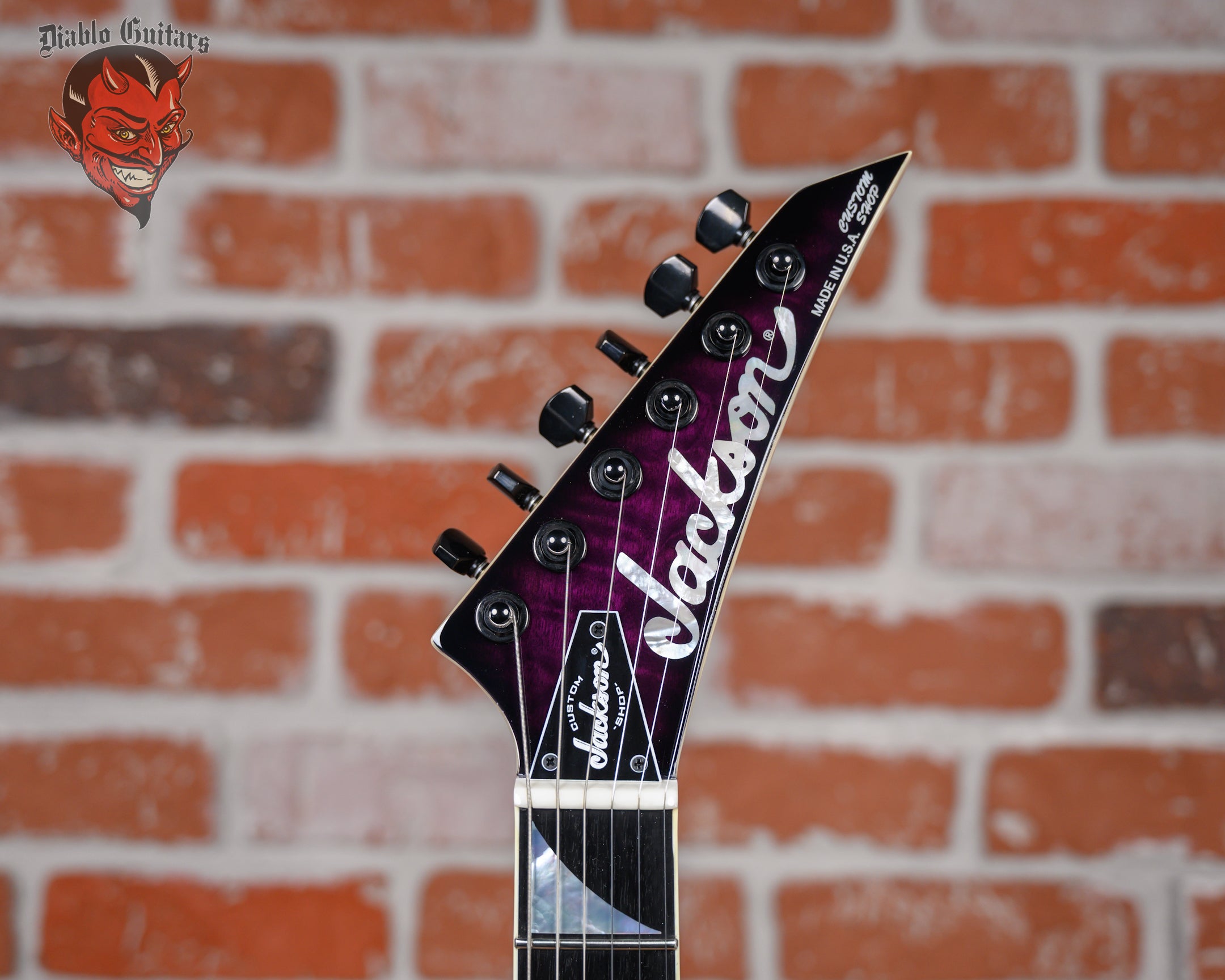 Jackson USA Custom Shop Kelly TOM Quilted Maple Top Transparent