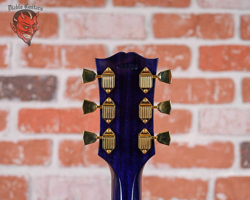 
                      
                        Gibson Custom Shop Made To Measure ‘68 Les Paul Custom Flame Maple Top Nordic Blue 2024 w/OHSC
                      
                    