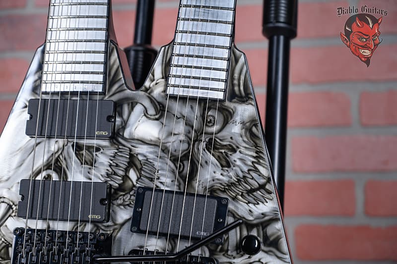 
                      
                        Jackson USA Custom Shop Custom Rhoads Double Neck 6&7 String Master Built by Pablo Santana Mike Learn Skulls Graphic 2012 w/OHSC
                      
                    