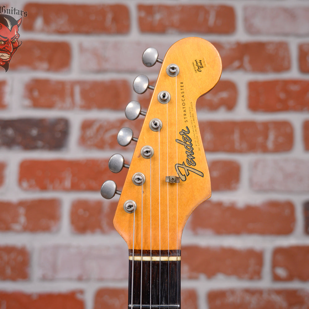 
                      
                        Fender Stratocaster 3-Tone Sunburst 1965 w/OHSC
                      
                    