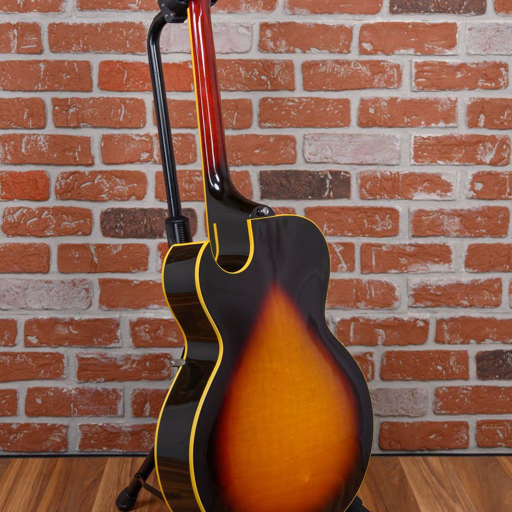 
                      
                        Gibson Steve Howe ES-175 '64 Vintage Sunburst 2005 w/OHSC
                      
                    