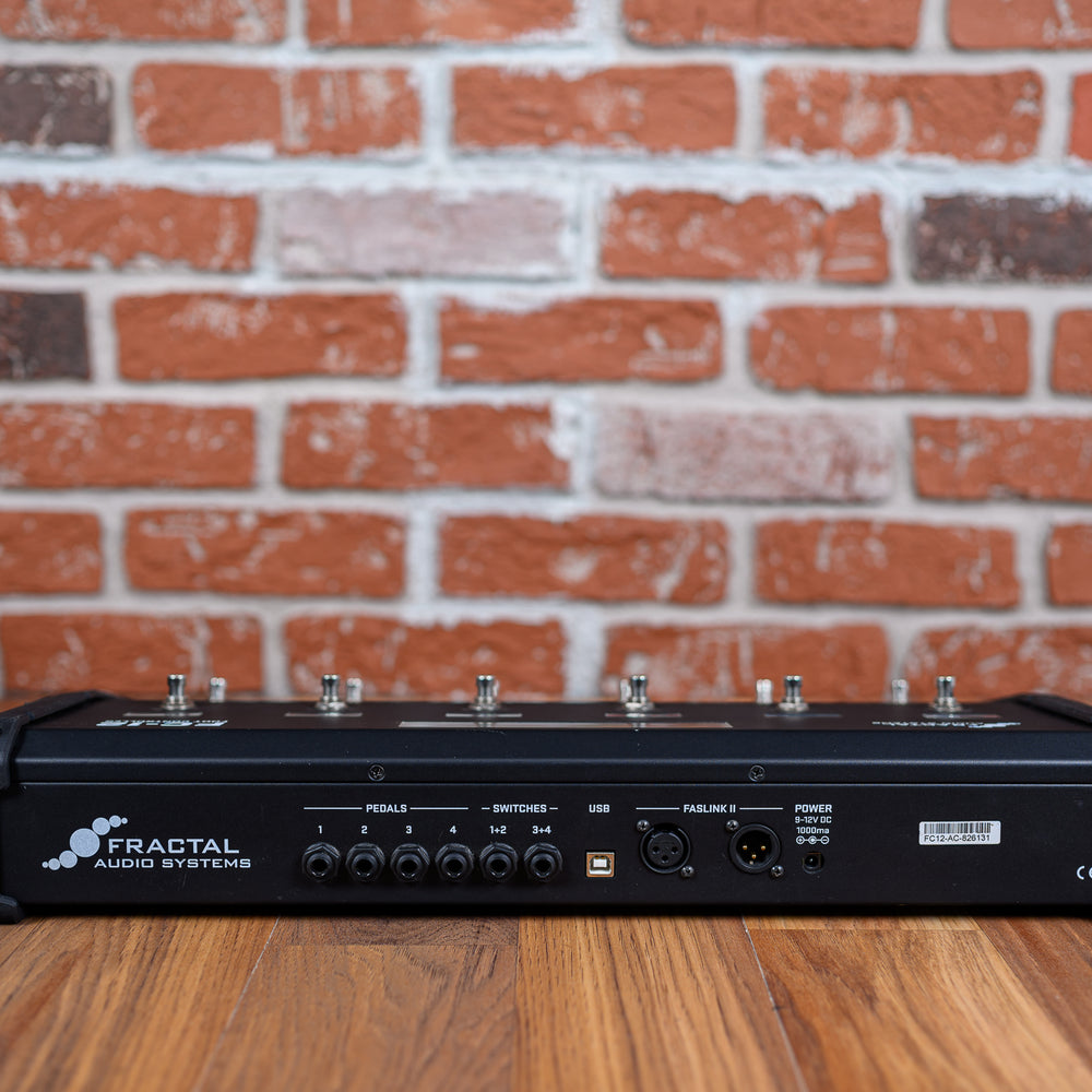 
                      
                        Fractal Audio Axe-FX III Mark II Turbo Preamp / Processor with FC-12 Controller 2024 Black
                      
                    
