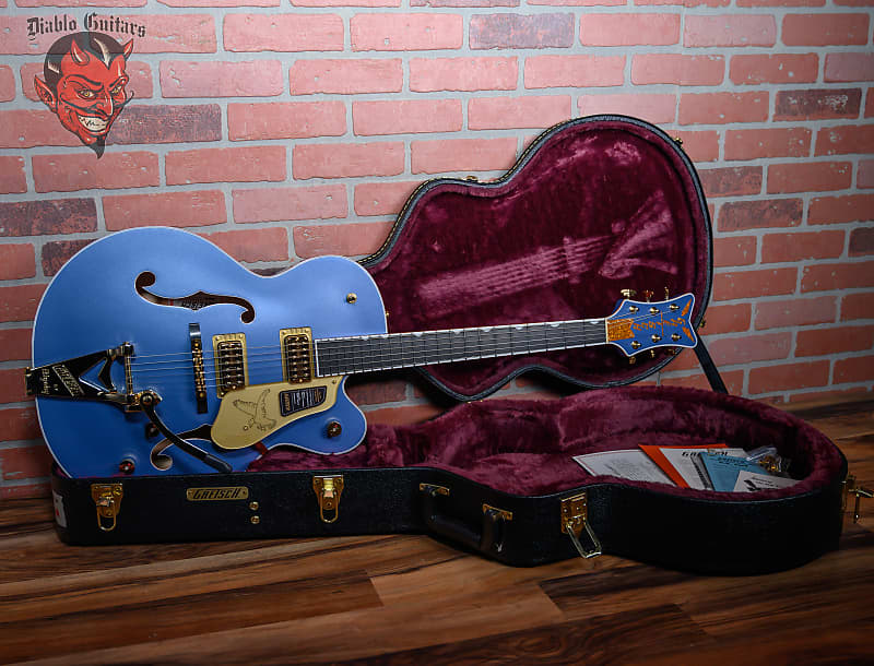 Gretsch Professional Collection Falcon Hollow Body Cerulean Smoke 2024 w/OHSC