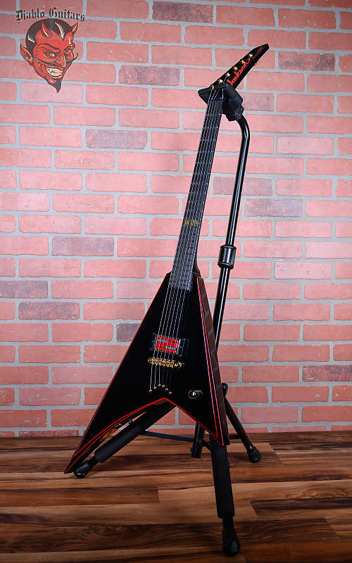 
                      
                        Jackson USA Custom Shop RR1 Bomber Master Built by Pasquale Campolattano Black with Red Pinstripes 2021 w/OHSC
                      
                    