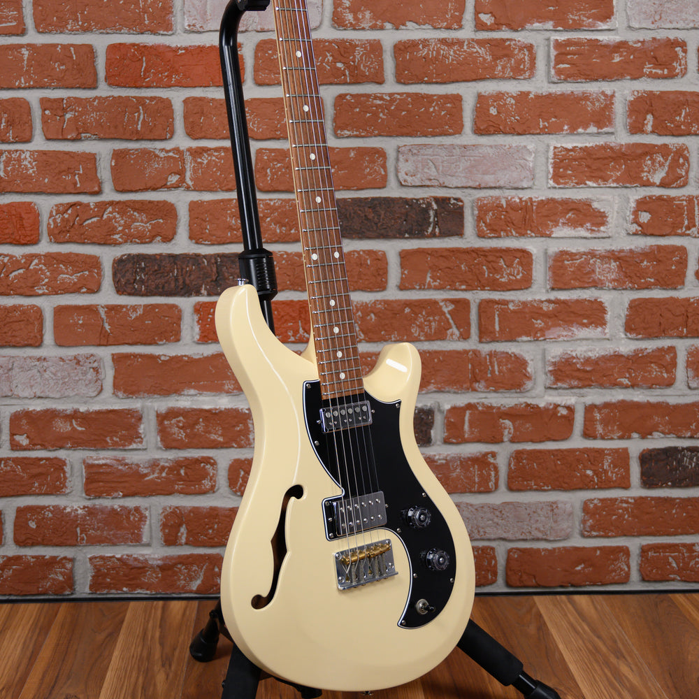 
                      
                        PRS S2 Vela Antique White 2021 w/Gigbag
                      
                    
